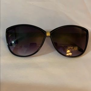 Women’s sunglasses